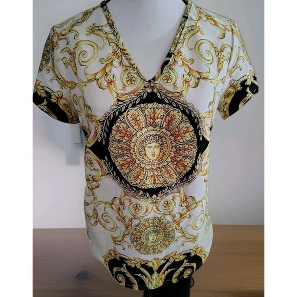 TopCapy Top Size EUR 36 US S Baroque Medusa Print V Neck Short Sleeve - Picture 1 of 11